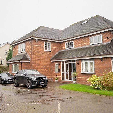 Oyo Oakcroft Guest House Manchester Airport Ringway Eksteriør billede