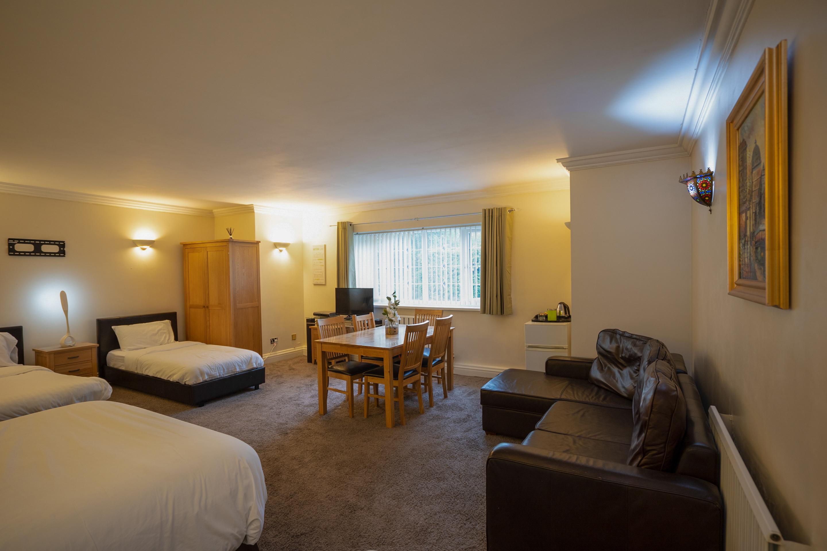 Oyo Oakcroft Guest House Manchester Airport Ringway Eksteriør billede