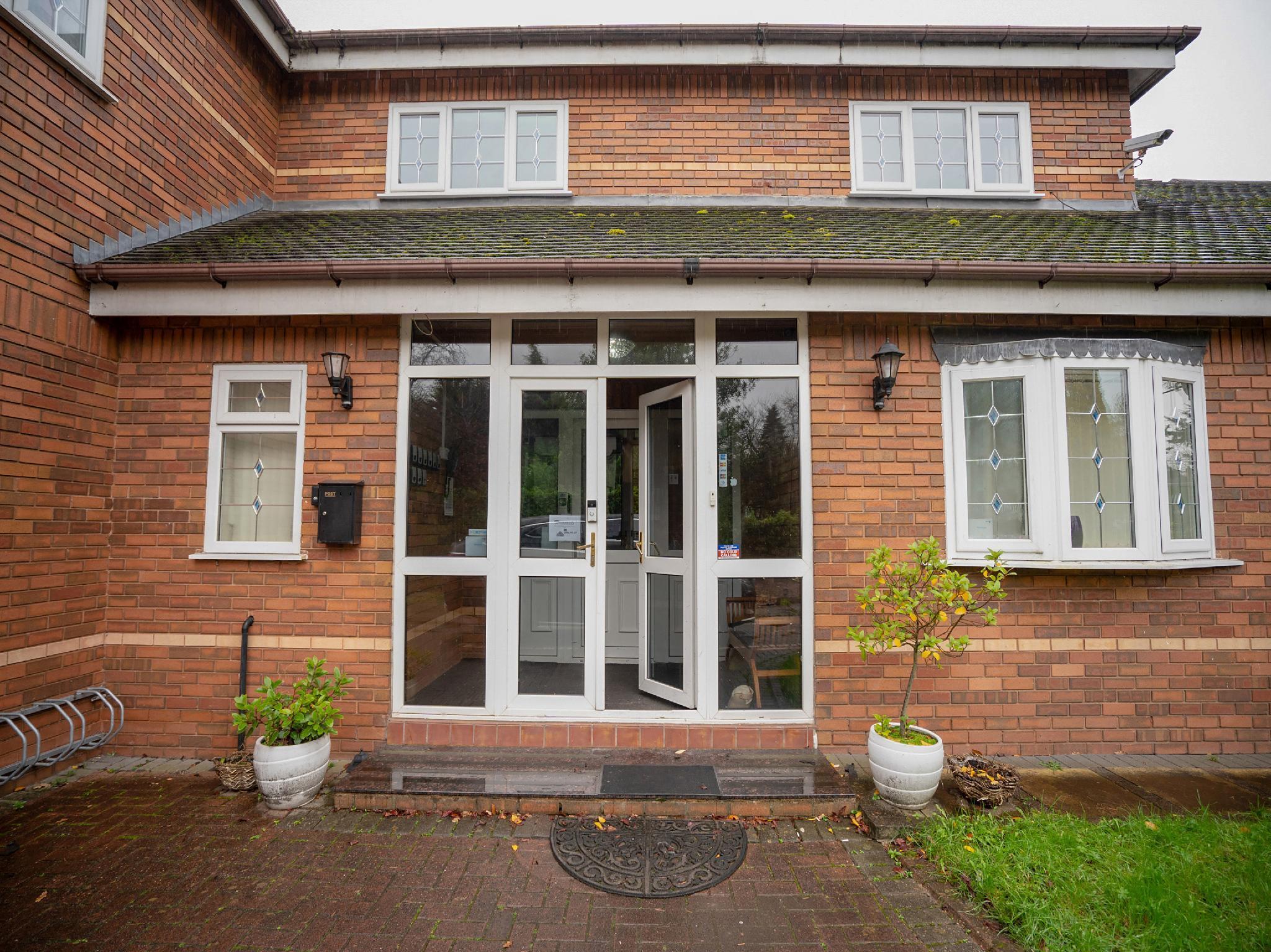 Oyo Oakcroft Guest House Manchester Airport Ringway Eksteriør billede