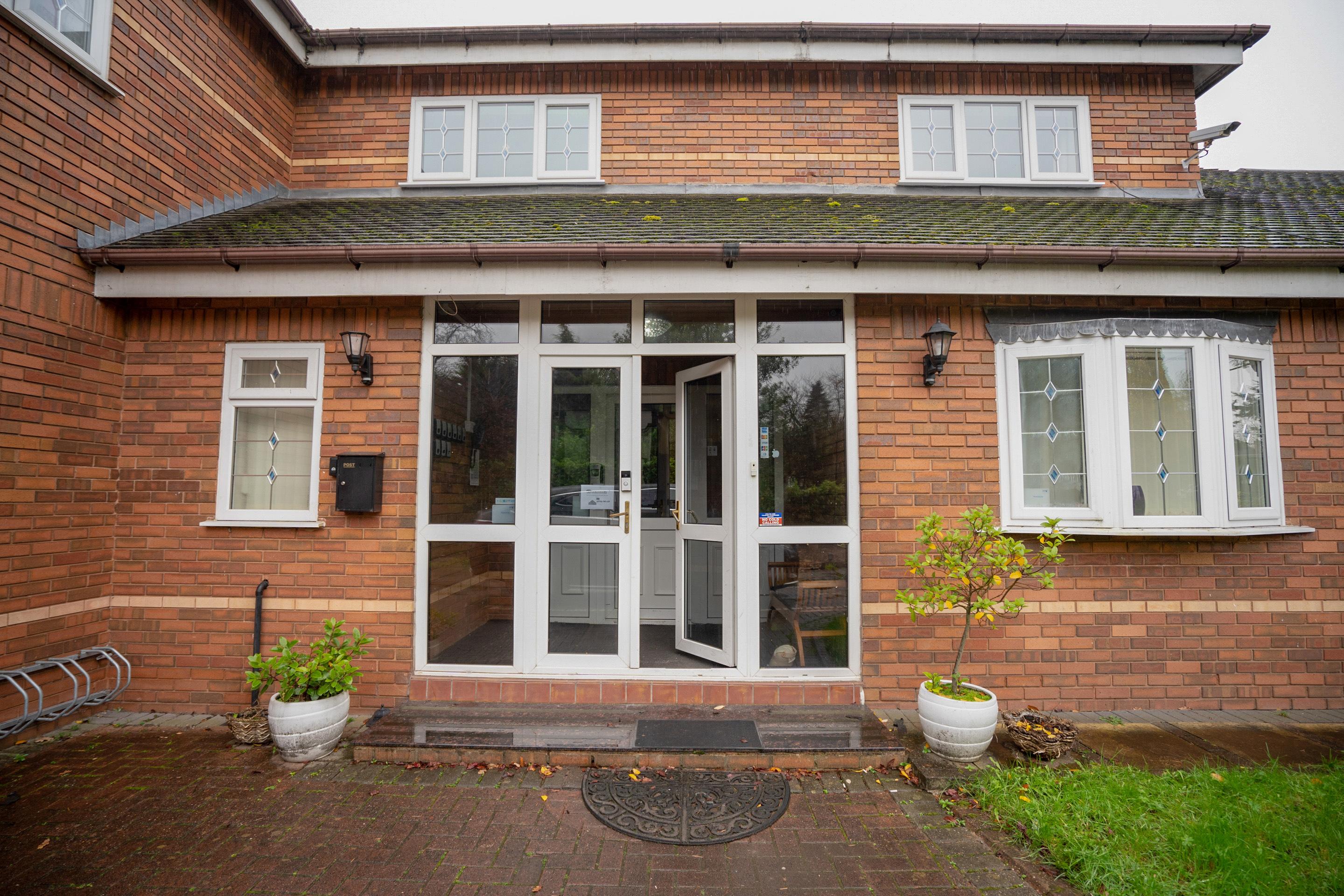 Oyo Oakcroft Guest House Manchester Airport Ringway Eksteriør billede
